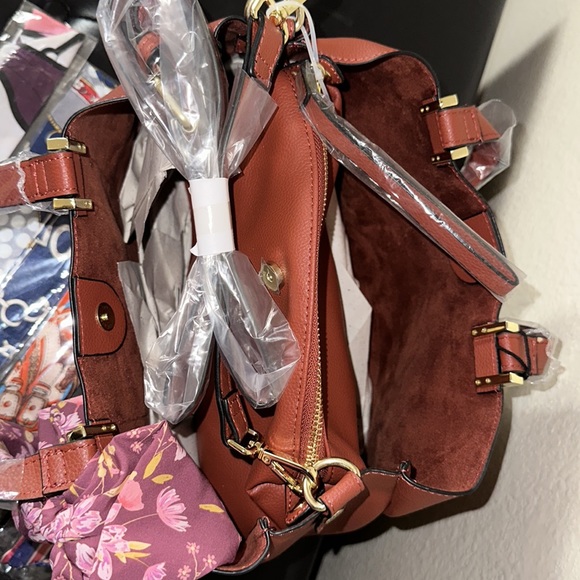 NWT Steve Madden Tote and 6 Twillys - Picture 4 of 8